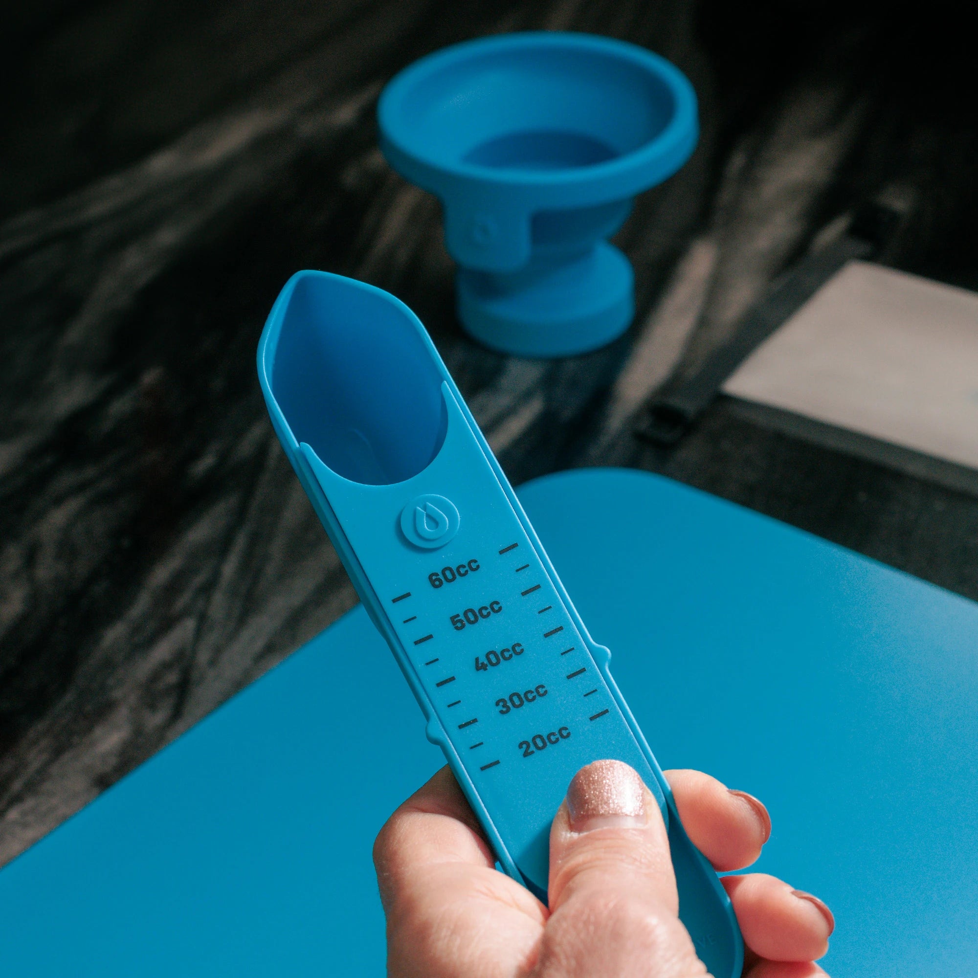 hydrapak-fuel-scoop-fuel-funnel-doseur-et-entonnoir-nutrition image 6