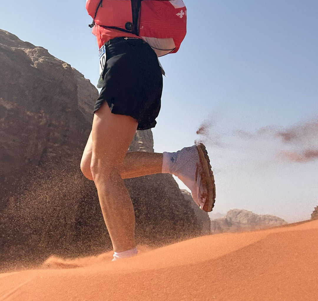 raidlight-installation-gu-tres-d-sert-sand-protect-sur-chaussures-trail image 7