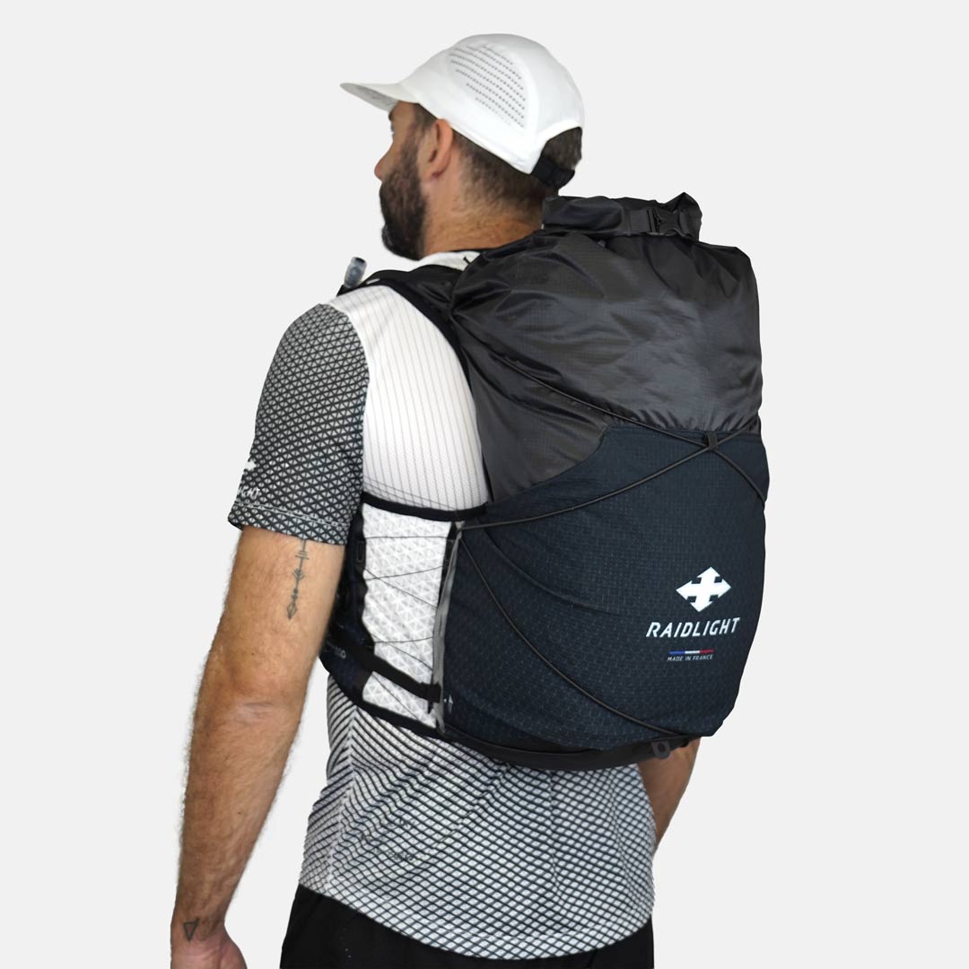 raidlight-ultralight-24-30l-made-in-france-sac-gilet-trail-tapes image 4