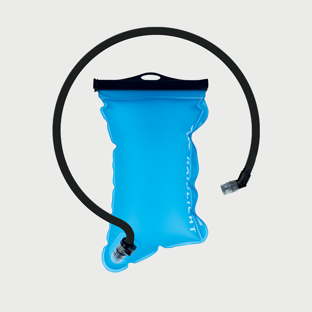 raidlight-poche-a-eau-1-8-l-r-servoir-hydratation-trail image 1