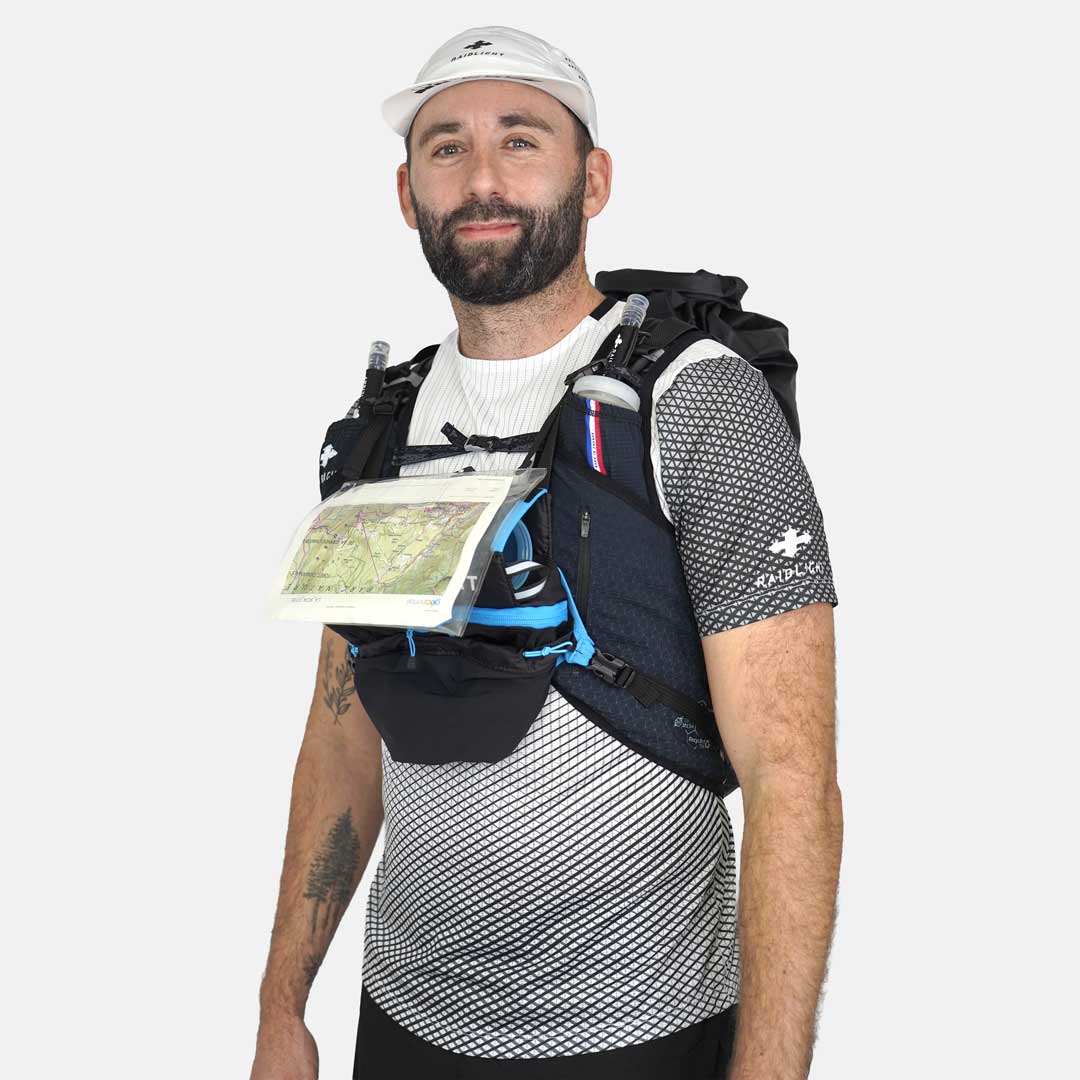 raidlight-ultralight-24-30l-made-in-france-sac-gilet-trail-tapes image 2