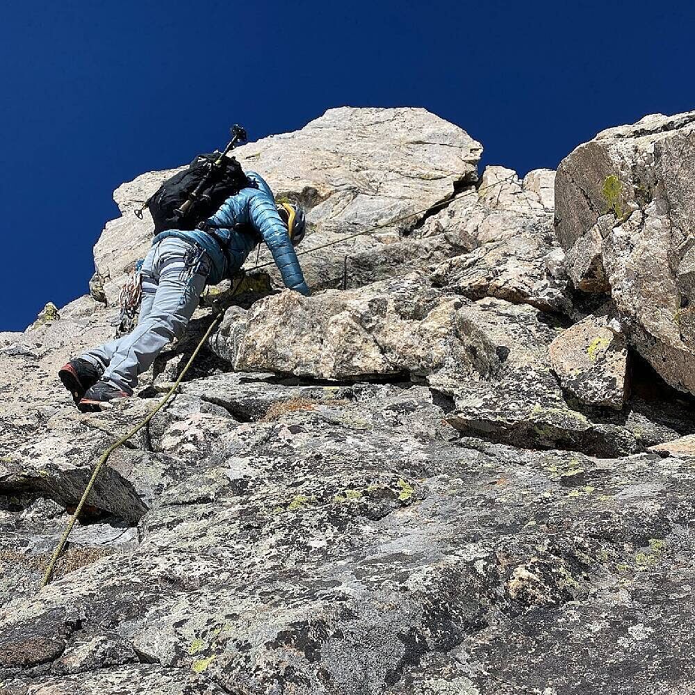 Parfaite en salle et falaise