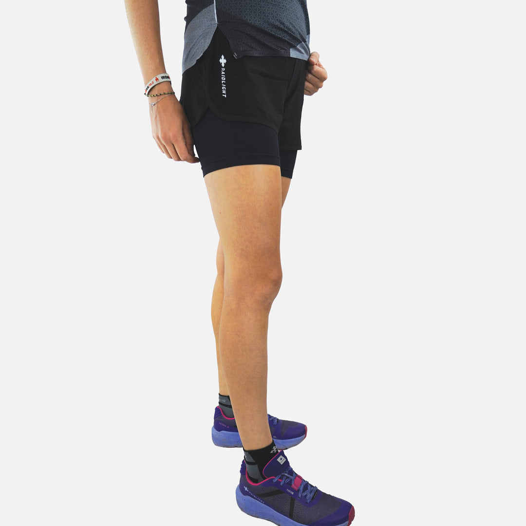 raidlight-r-light-2en1-2025-short-trail-femme-avec-cuissard-int-gr image 2