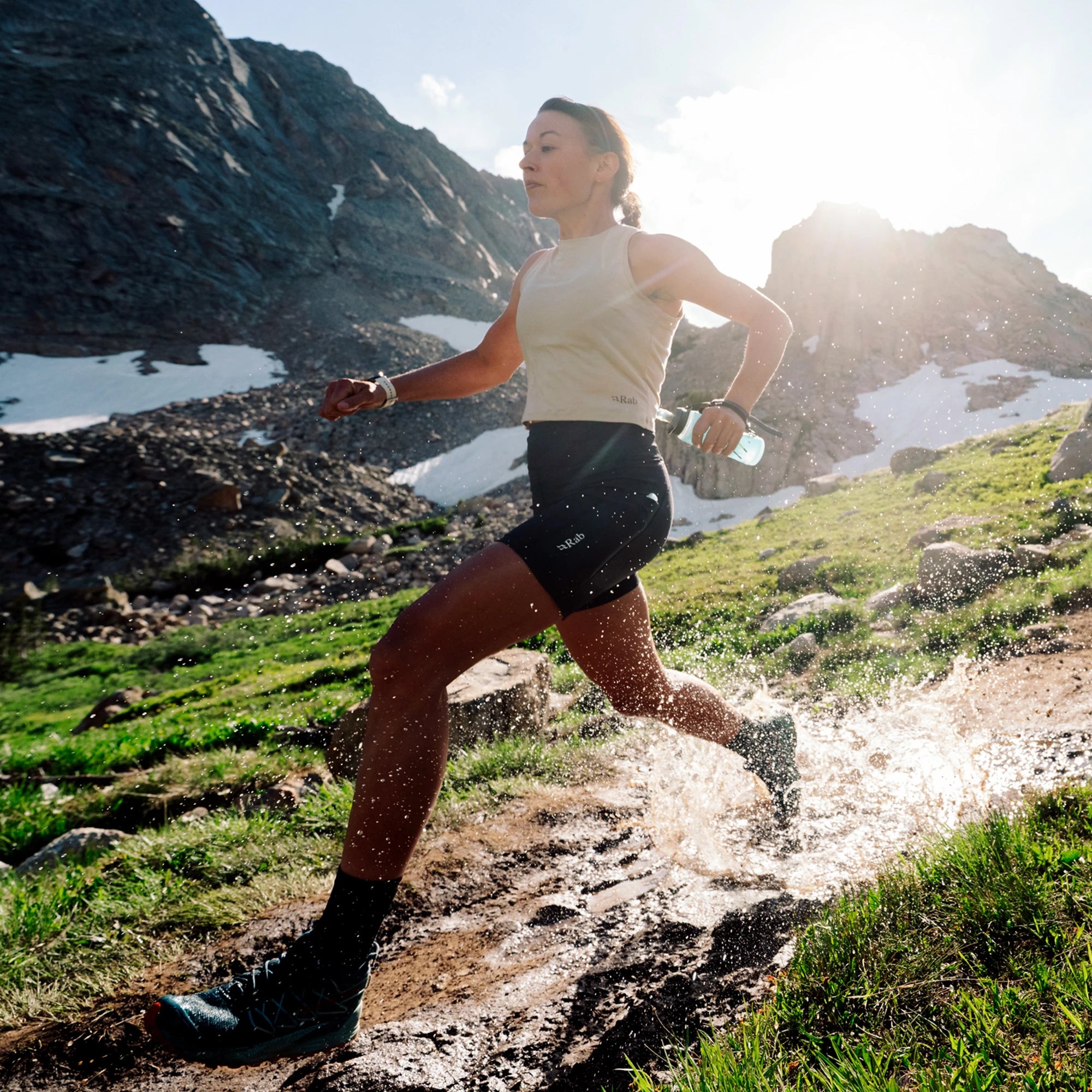 hydrapak-skyflask-speed-350ml-flasque-main-trail image 6