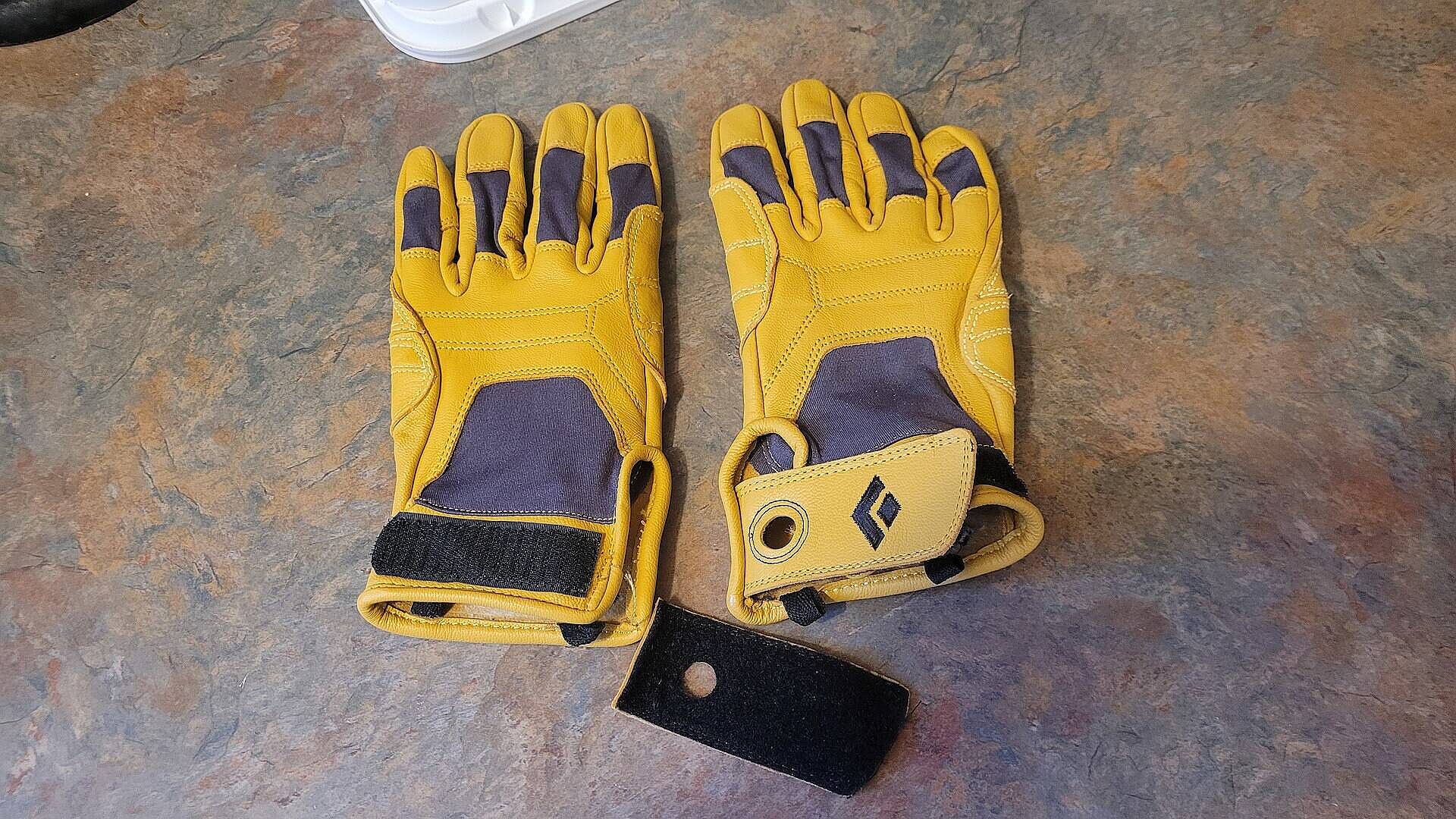Bon produit, coutures à surveiller